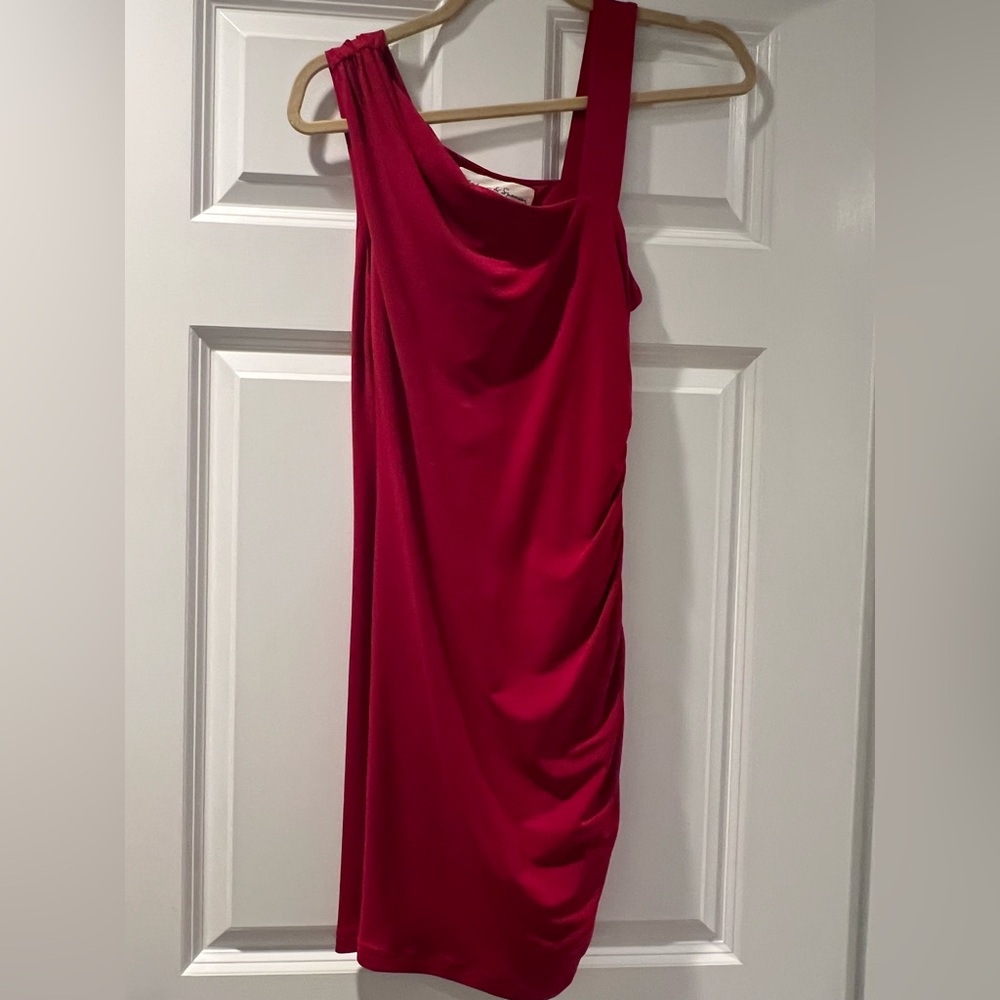 Graham & Spencer Red Sleeveless Cocktail Dress